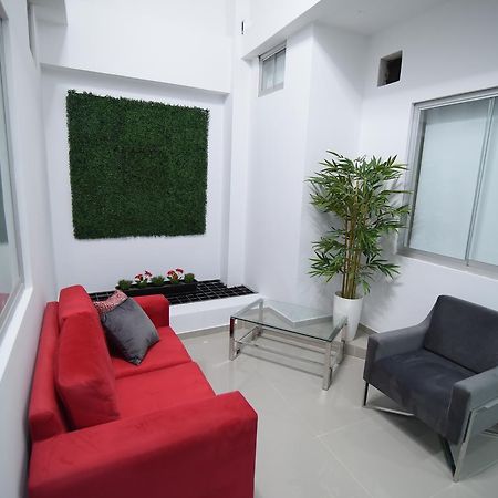 Escala Urban Hotel チクラーヨ エクステリア 写真